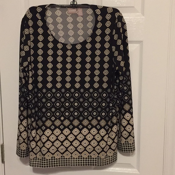 Chico's Tops - Chico’s Size 1 Top in Neutral Colors Chico's Tops - Chico’s Size 1 Top in Neutral Colors